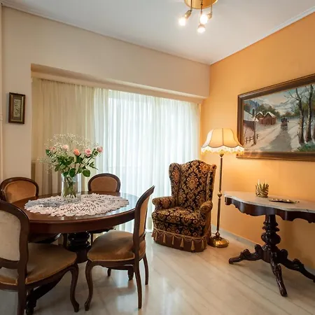 Apartment Hector's Flisvos Athens
